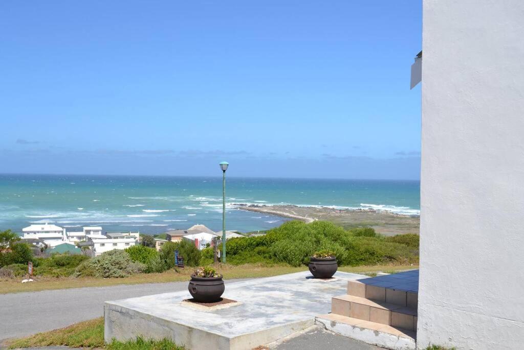 Agulhas Heights Self-Catering Cottages エクステリア 写真