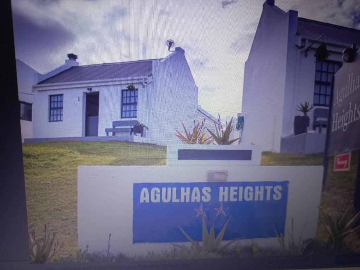 Agulhas Heights Self-Catering Cottages エクステリア 写真