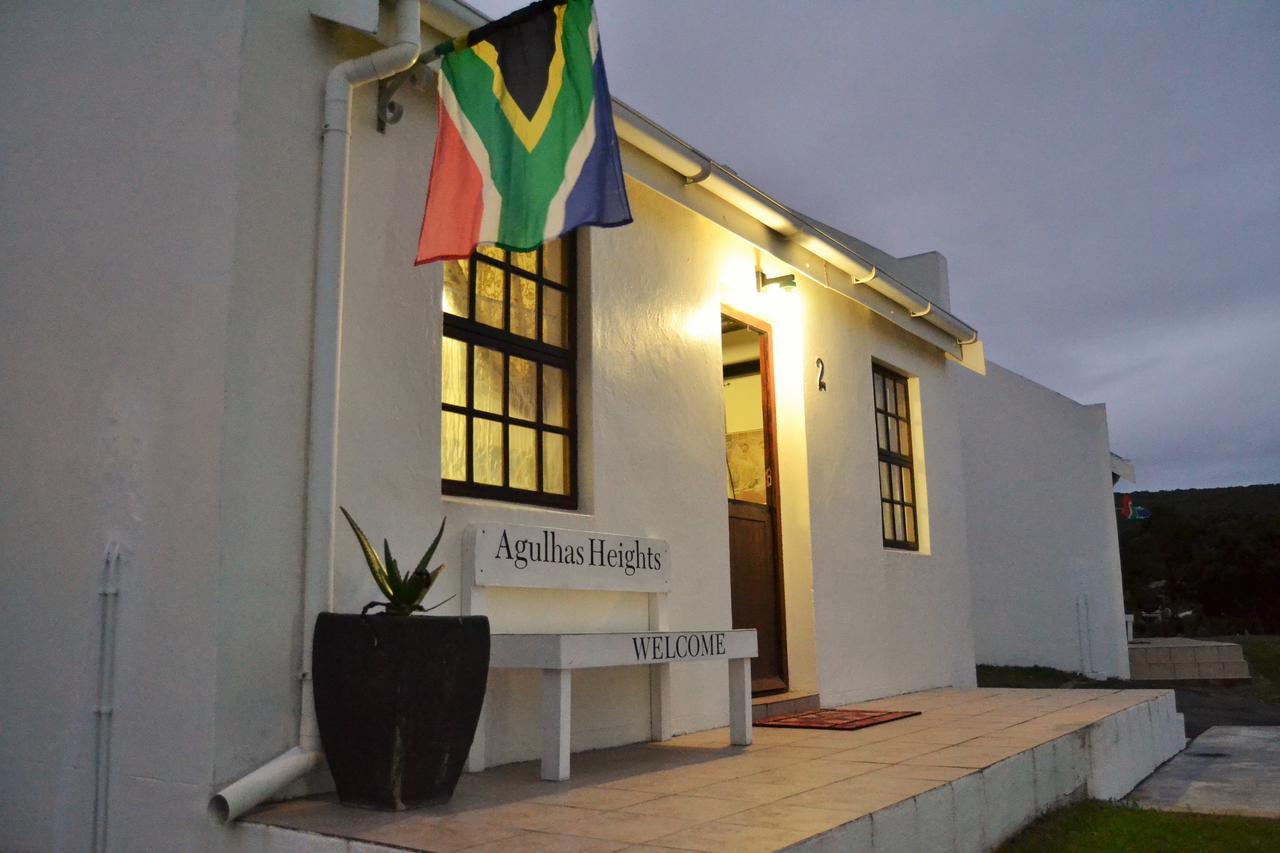 Agulhas Heights Self-Catering Cottages エクステリア 写真